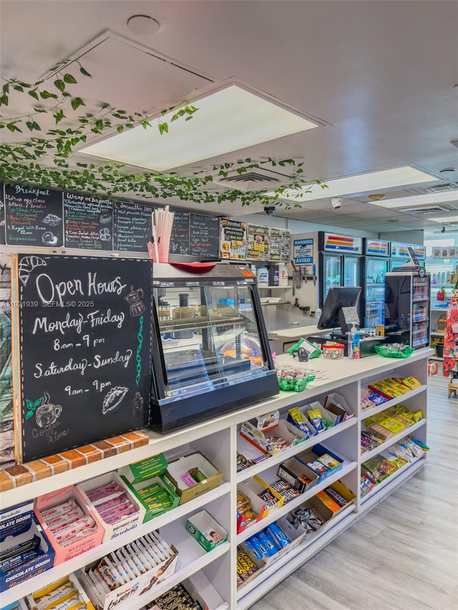 650 West Ave #2209 Miami Beach, FL 33139