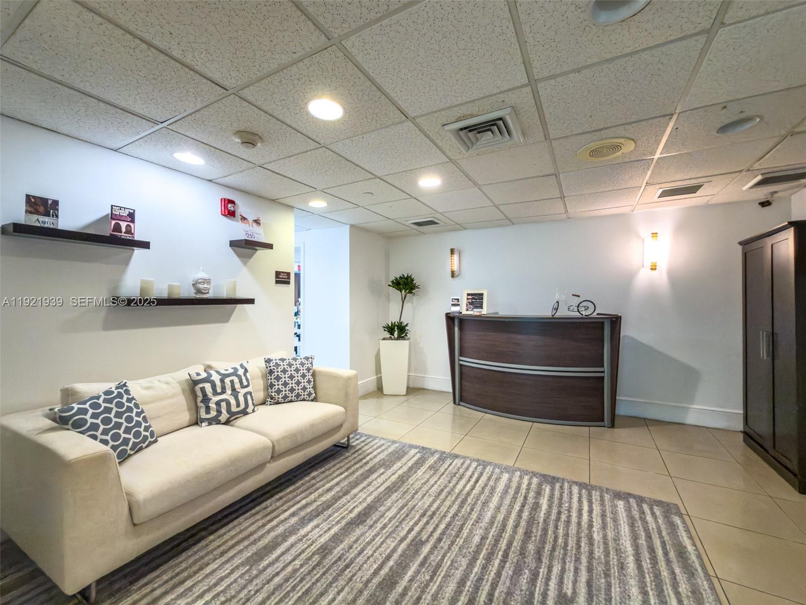 650 West Ave #2209 Miami Beach, FL 33139