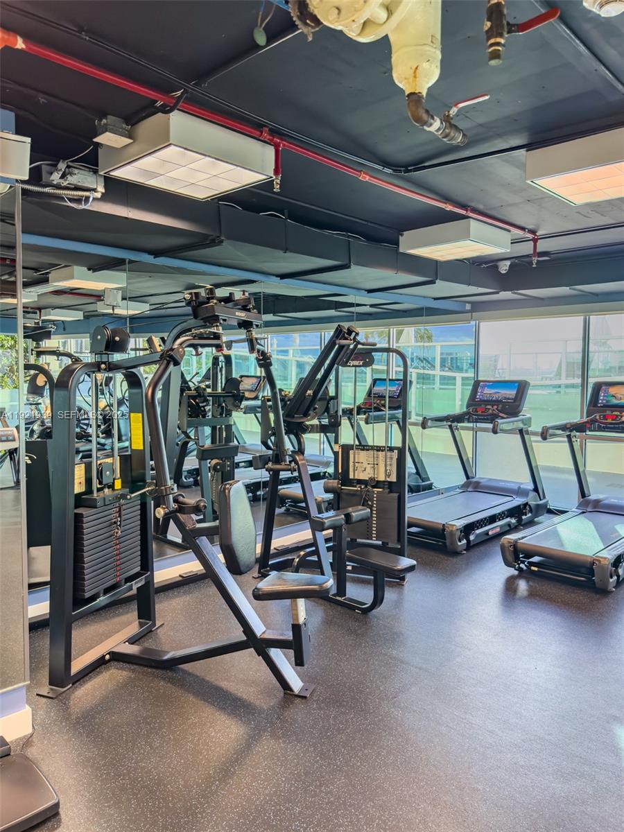 650 West Ave #2209 Miami Beach, FL 33139