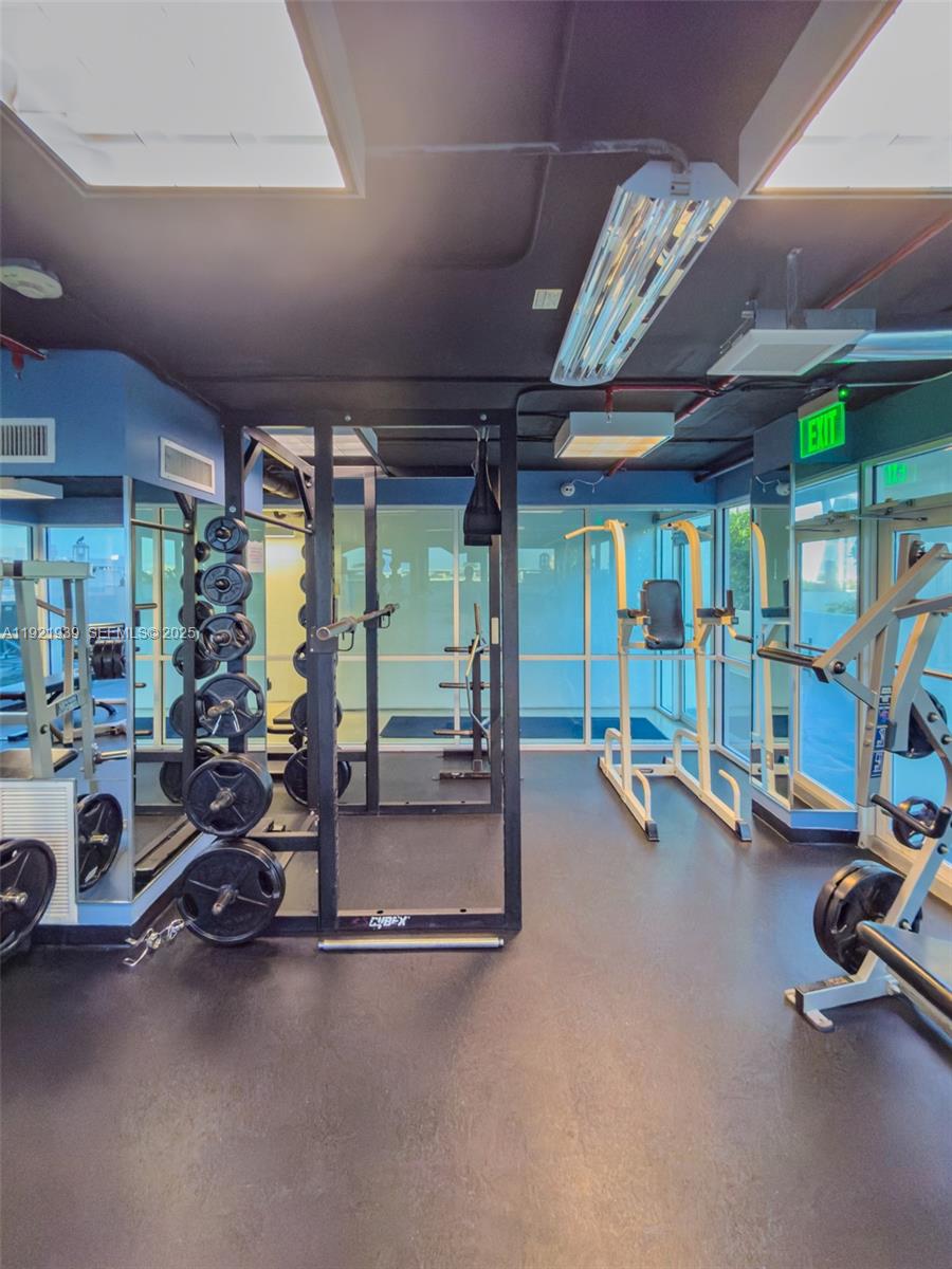 650 West Ave #2209 Miami Beach, FL 33139