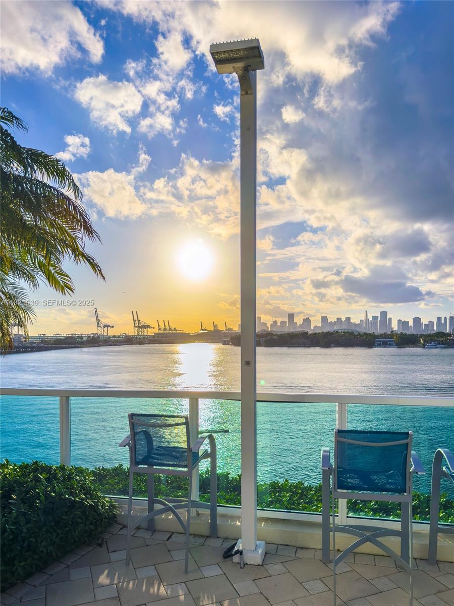 650 West Ave #2209 Miami Beach, FL 33139