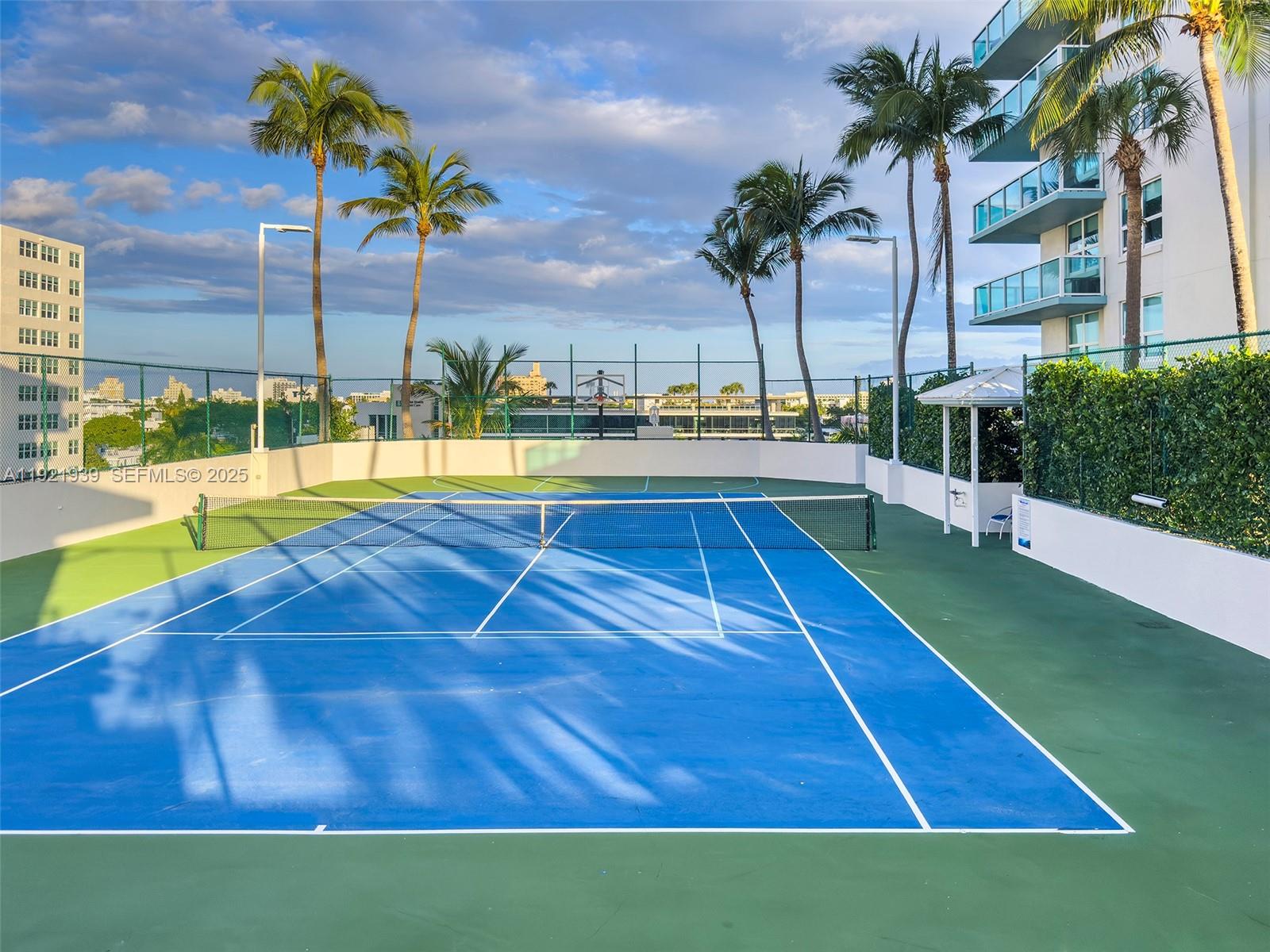 650 West Ave #2209 Miami Beach, FL 33139