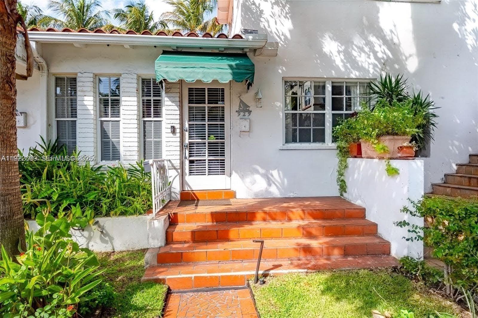 1605 Michigan Ave #929 Miami Beach, FL 33139