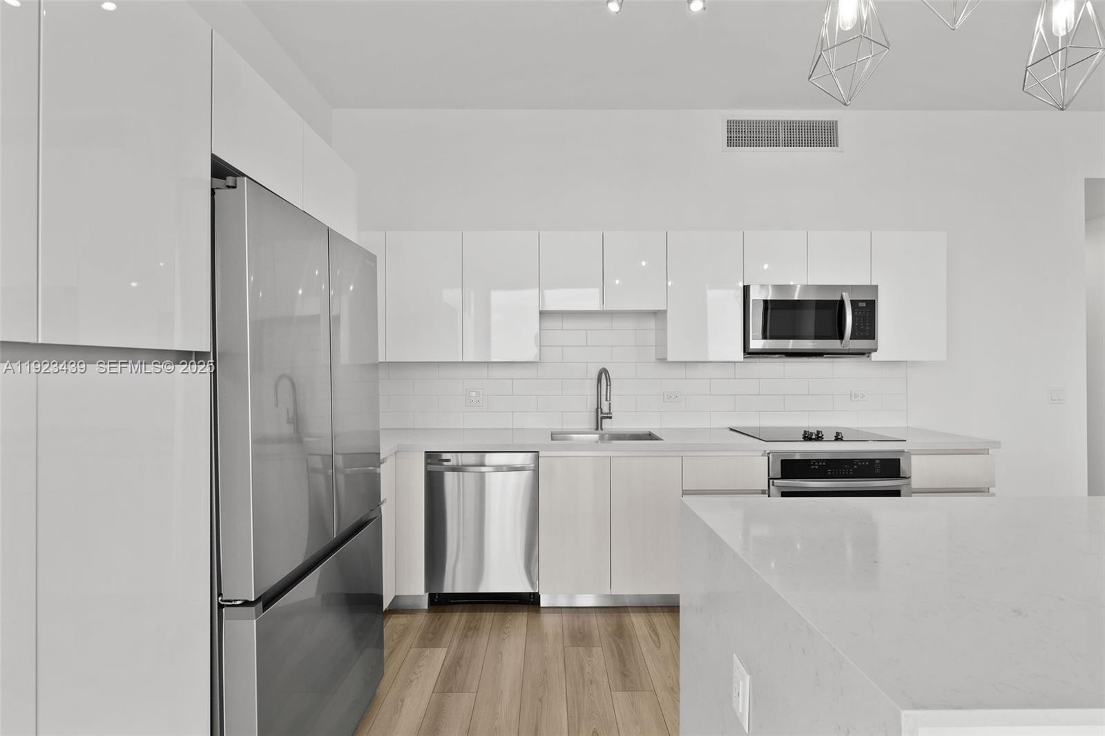 101 Diplomat Pkwy #2402 Hallandale Beach, FL 33009