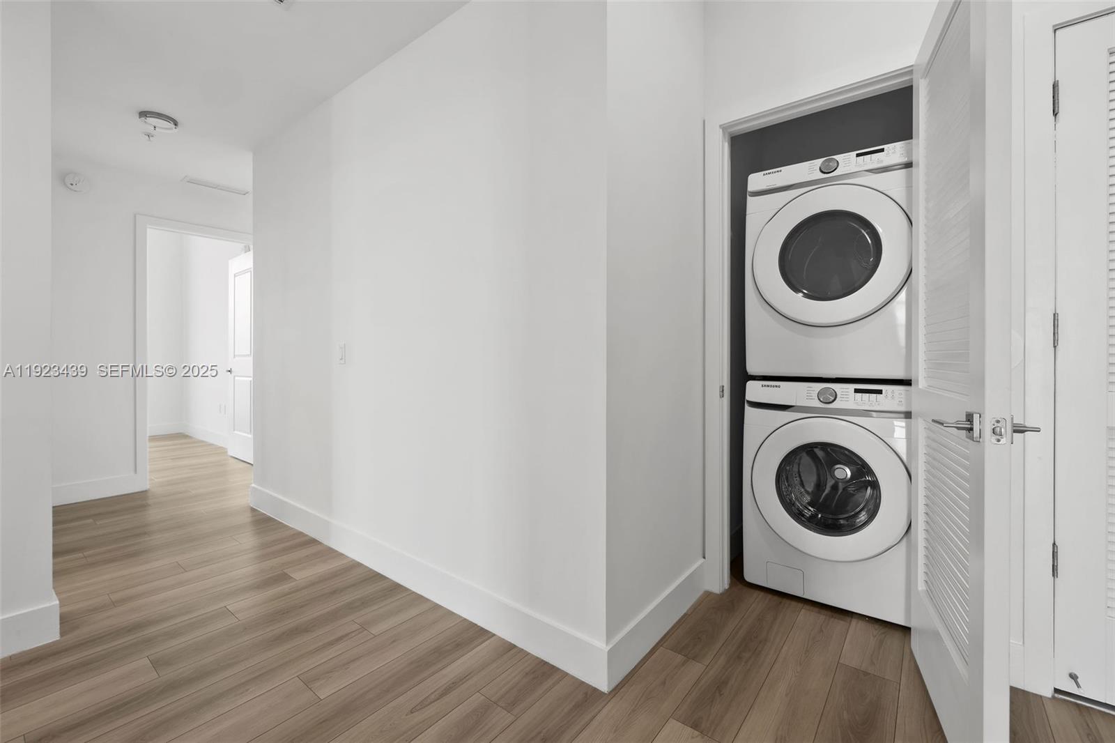 101 Diplomat Pkwy #2402 Hallandale Beach, FL 33009