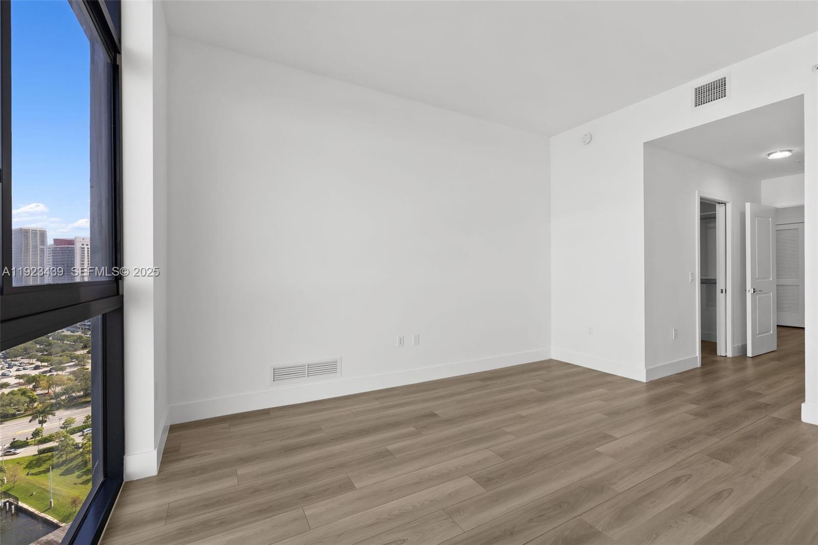 101 Diplomat Pkwy #2402 Hallandale Beach, FL 33009