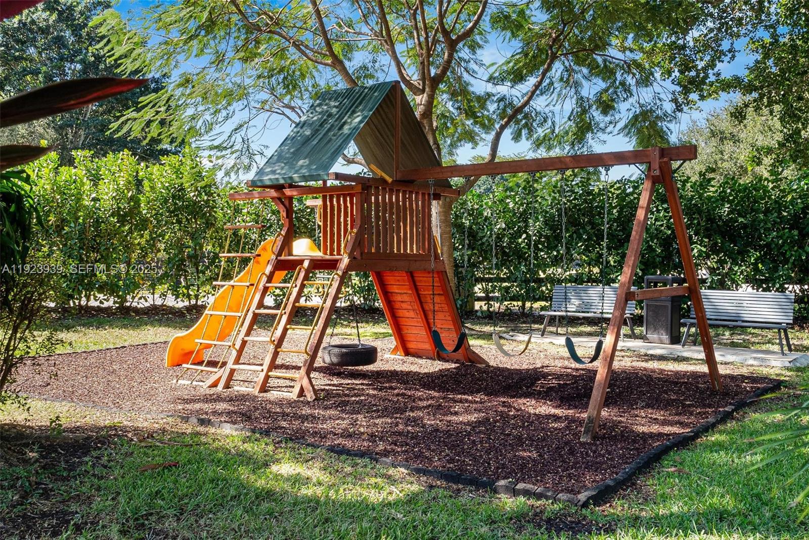 11155 SW 40th St Davie, FL 33328