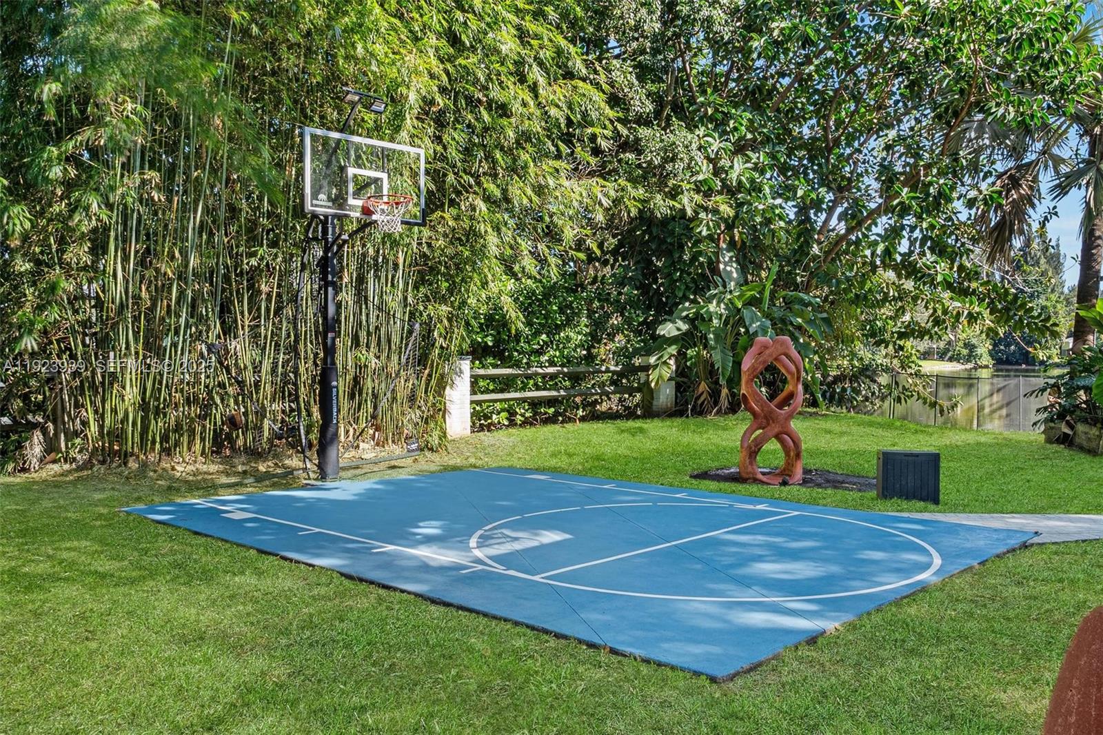 11155 SW 40th St Davie, FL 33328