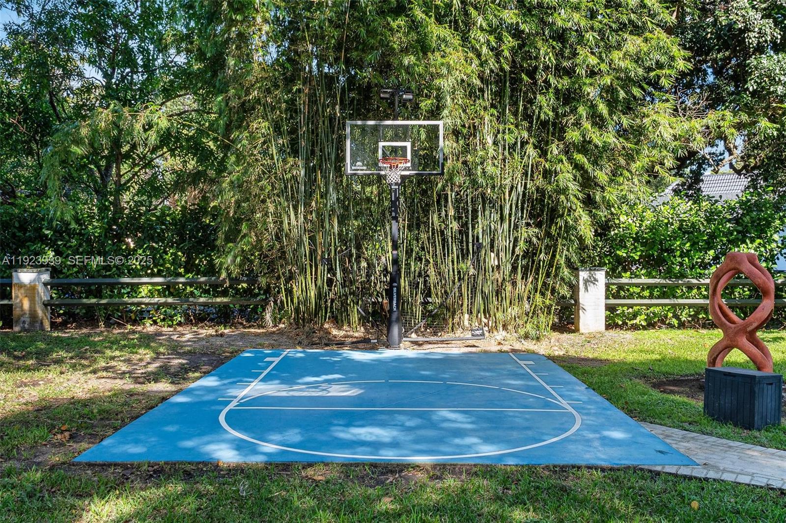 11155 SW 40th St Davie, FL 33328