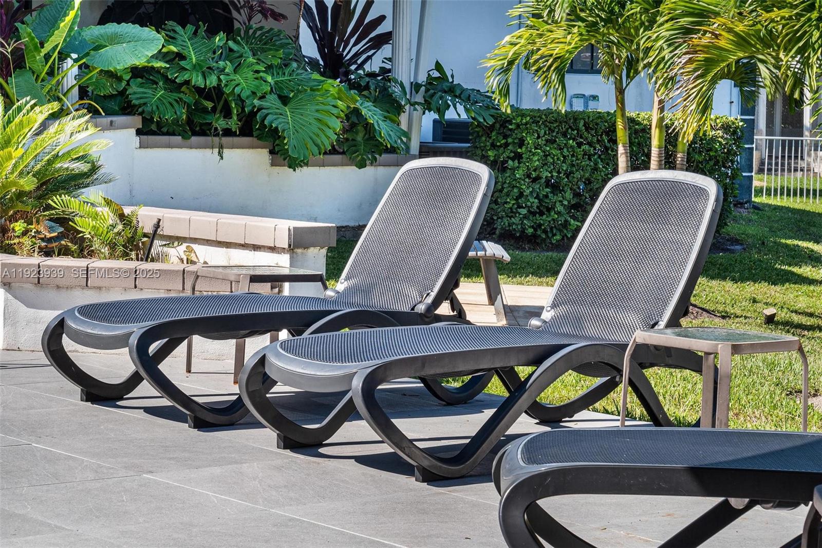 11155 SW 40th St Davie, FL 33328