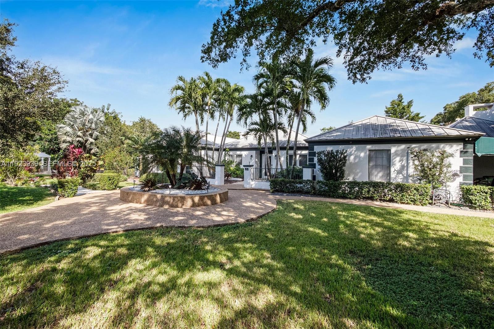 11155 SW 40th St Davie, FL 33328