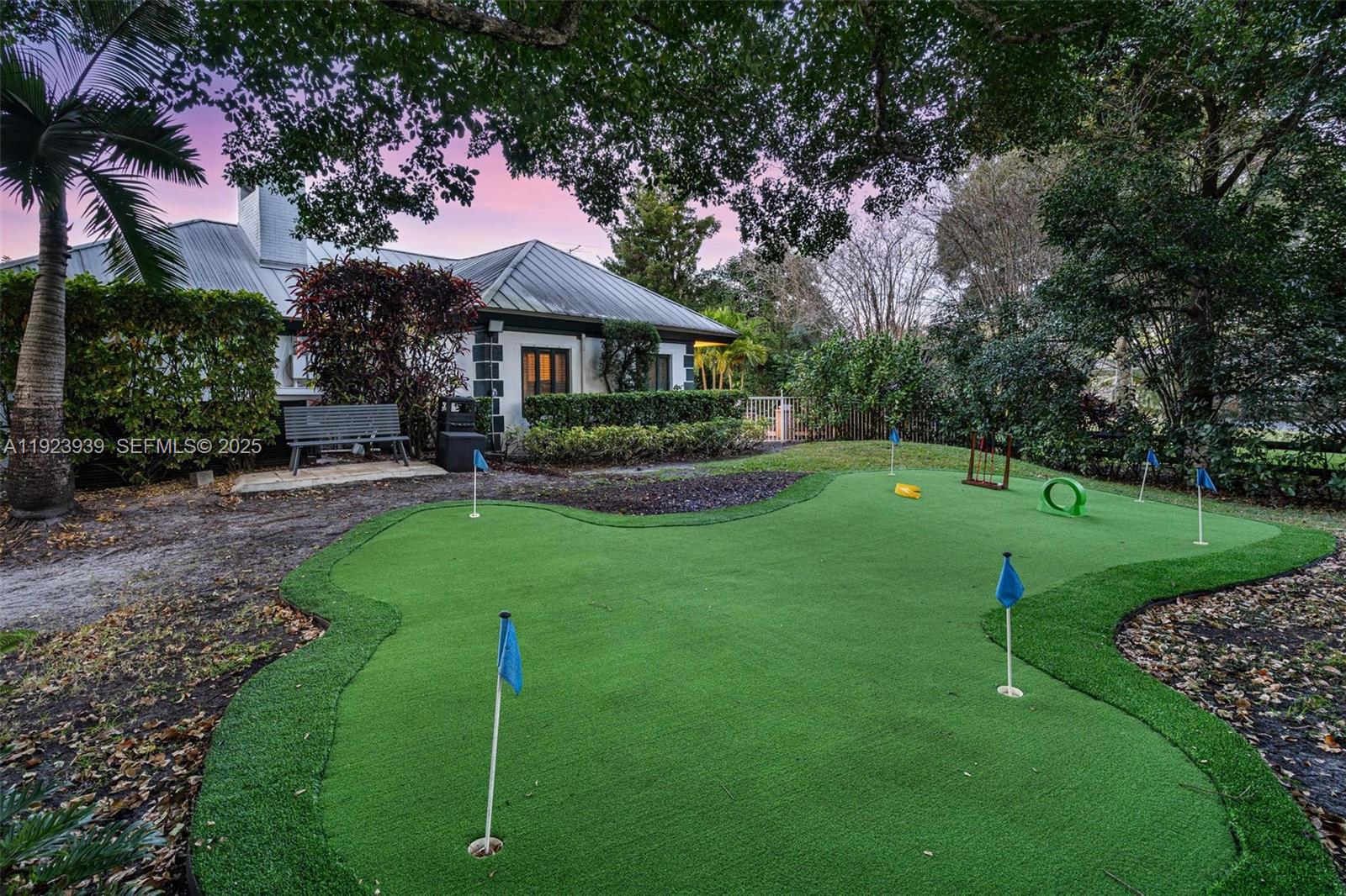 11155 SW 40th St Davie, FL 33328