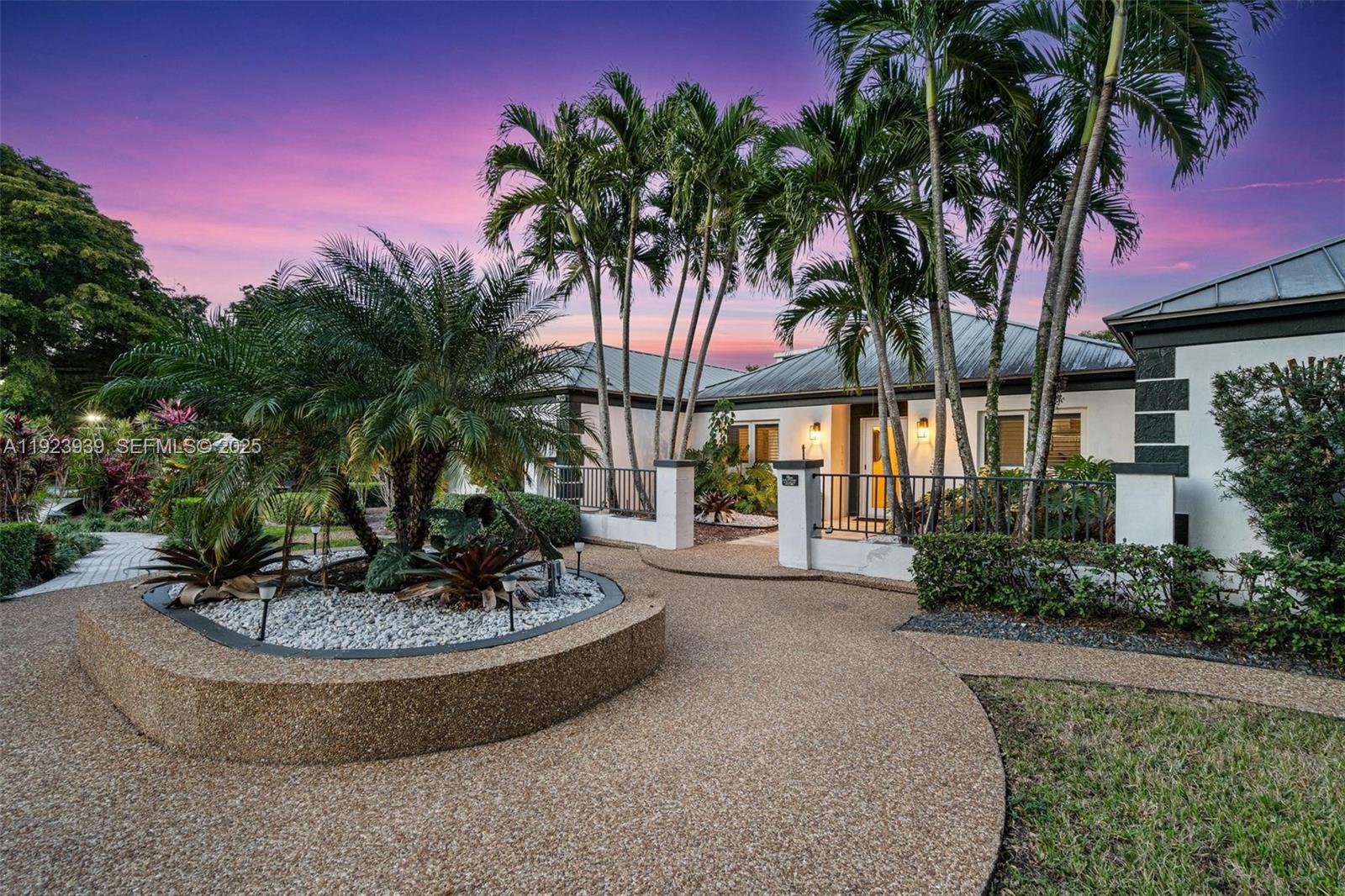 11155 SW 40th St Davie, FL 33328