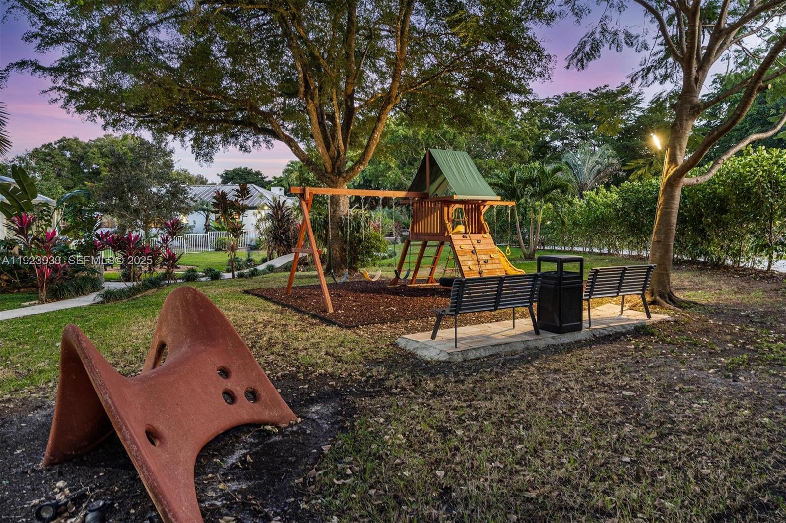 11155 SW 40th St Davie, FL 33328