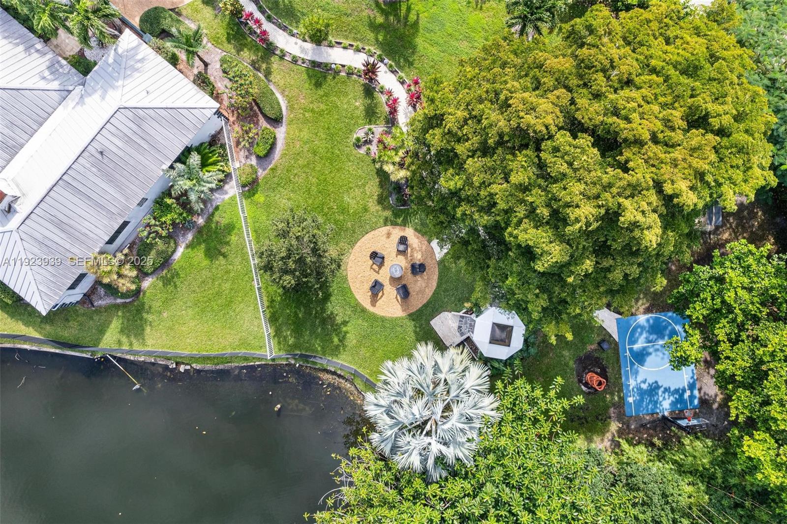 11155 SW 40th St Davie, FL 33328