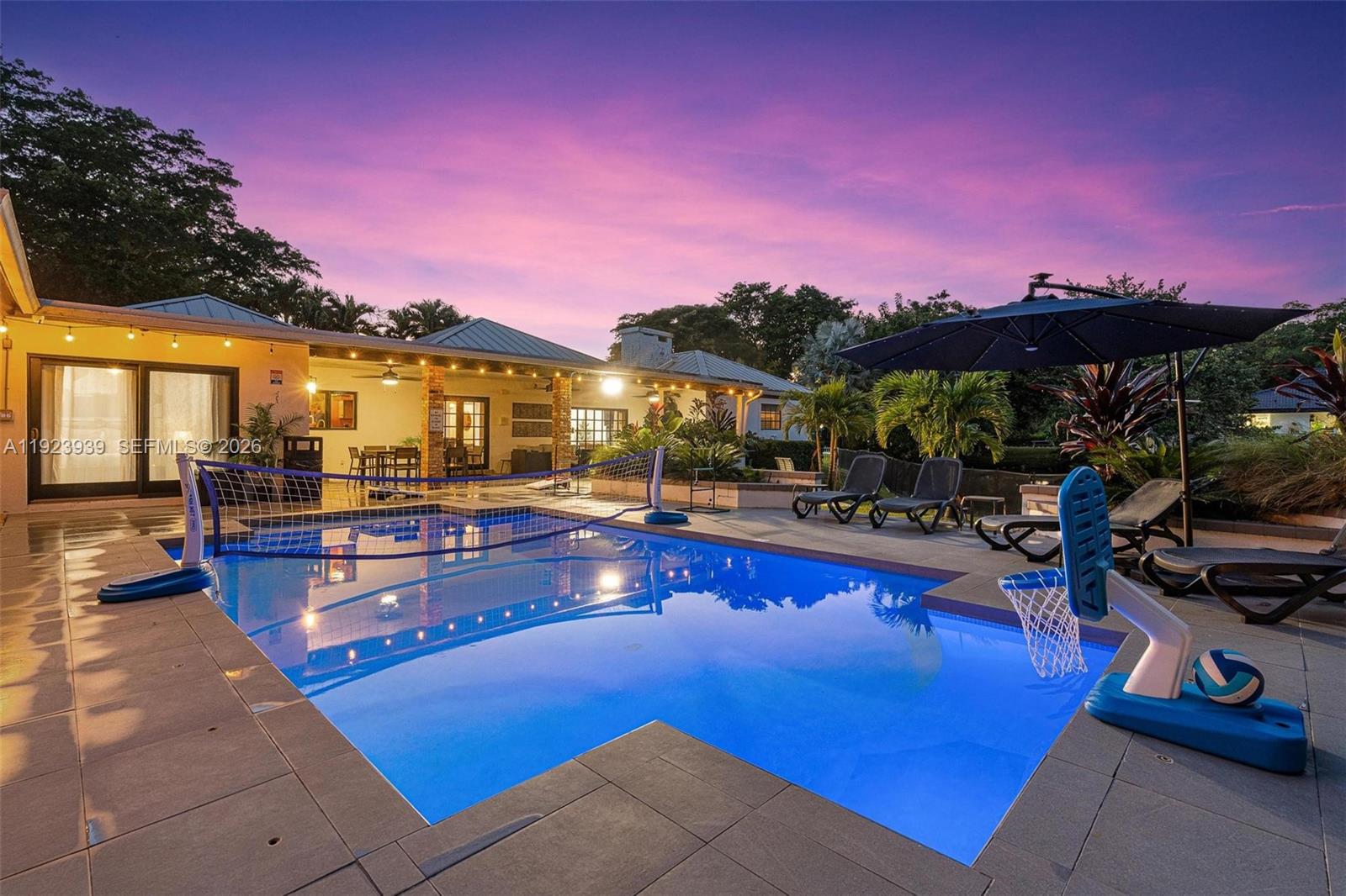 11155 SW 40th St Davie, FL 33328