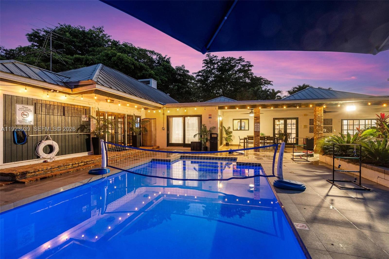 11155 SW 40th St Davie, FL 33328