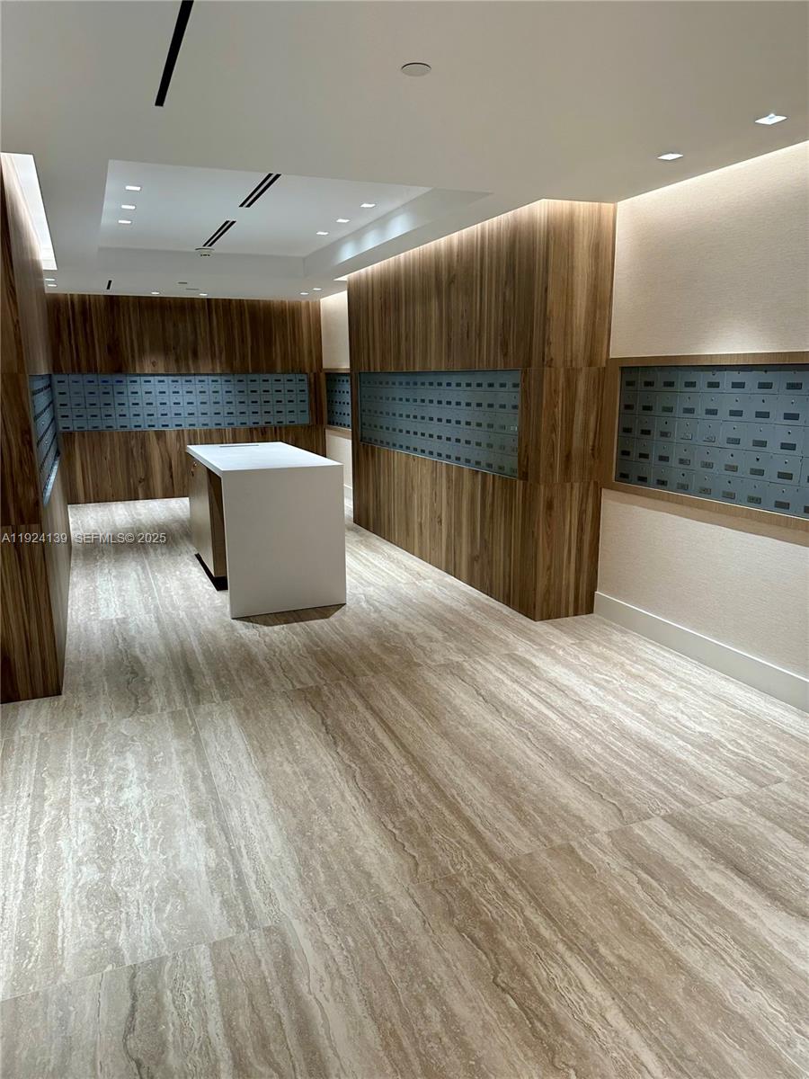 2301 Collins Ave #636 Miami Beach, FL 33139