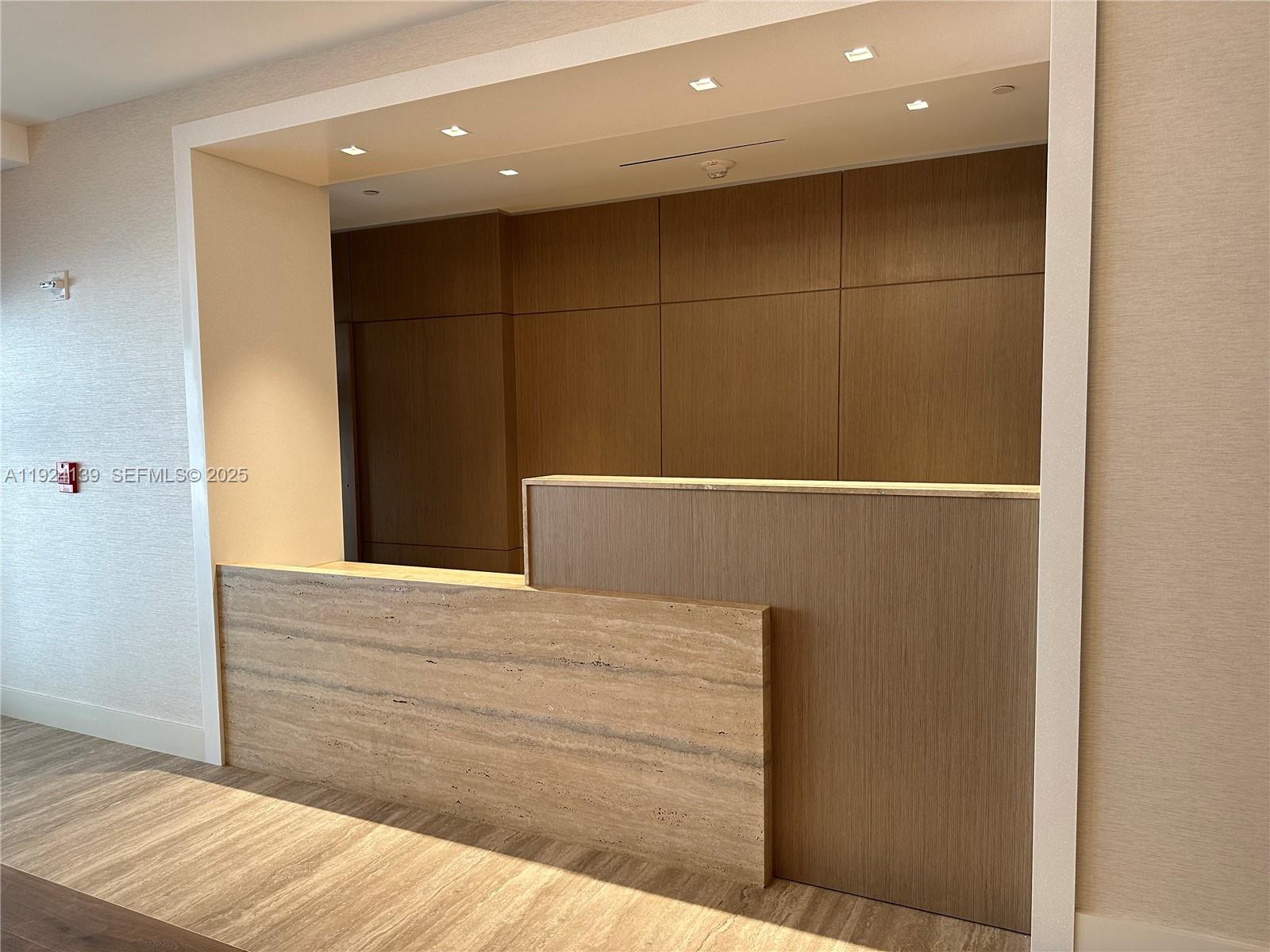 2301 Collins Ave #636 Miami Beach, FL 33139