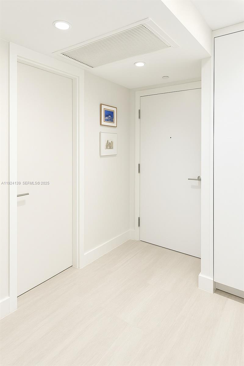 2301 Collins Ave #636 Miami Beach, FL 33139