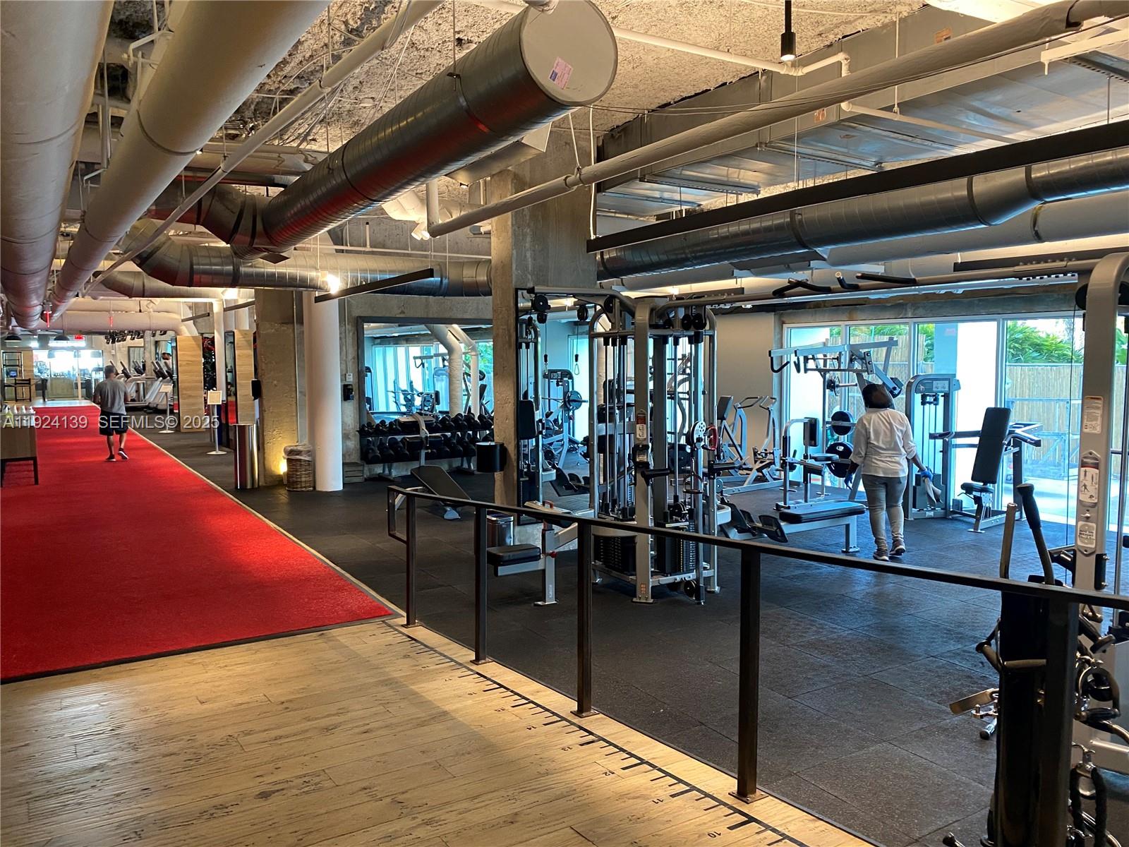 2301 Collins Ave #636 Miami Beach, FL 33139