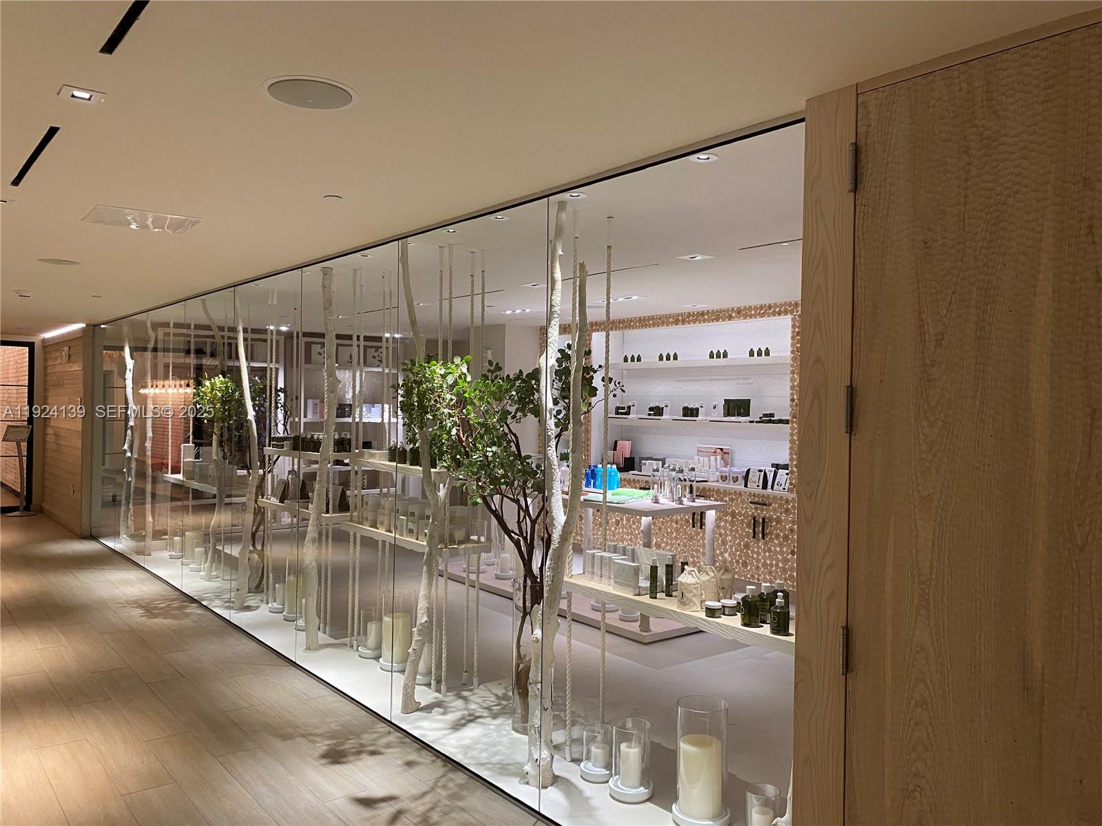 2301 Collins Ave #636 Miami Beach, FL 33139