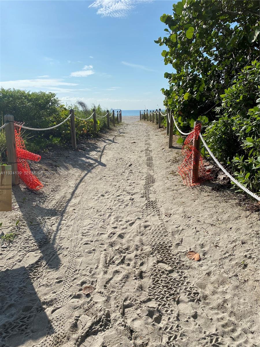 2301 Collins Ave #636 Miami Beach, FL 33139