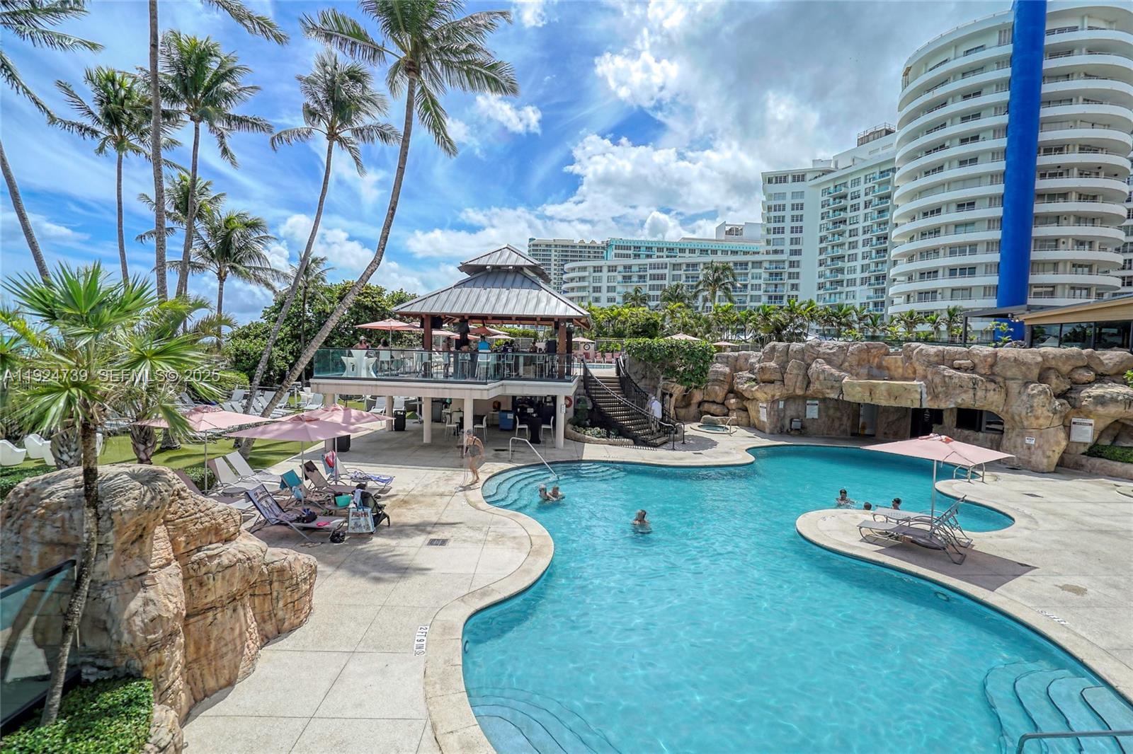 5225 Collins Ave #1204 Miami Beach, FL 33140