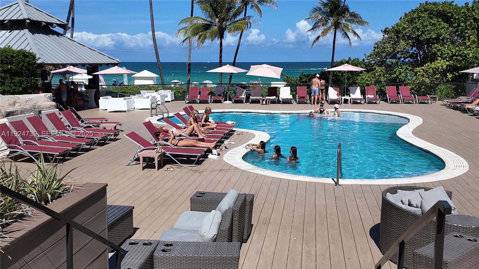 5225 Collins Ave #1204 Miami Beach, FL 33140