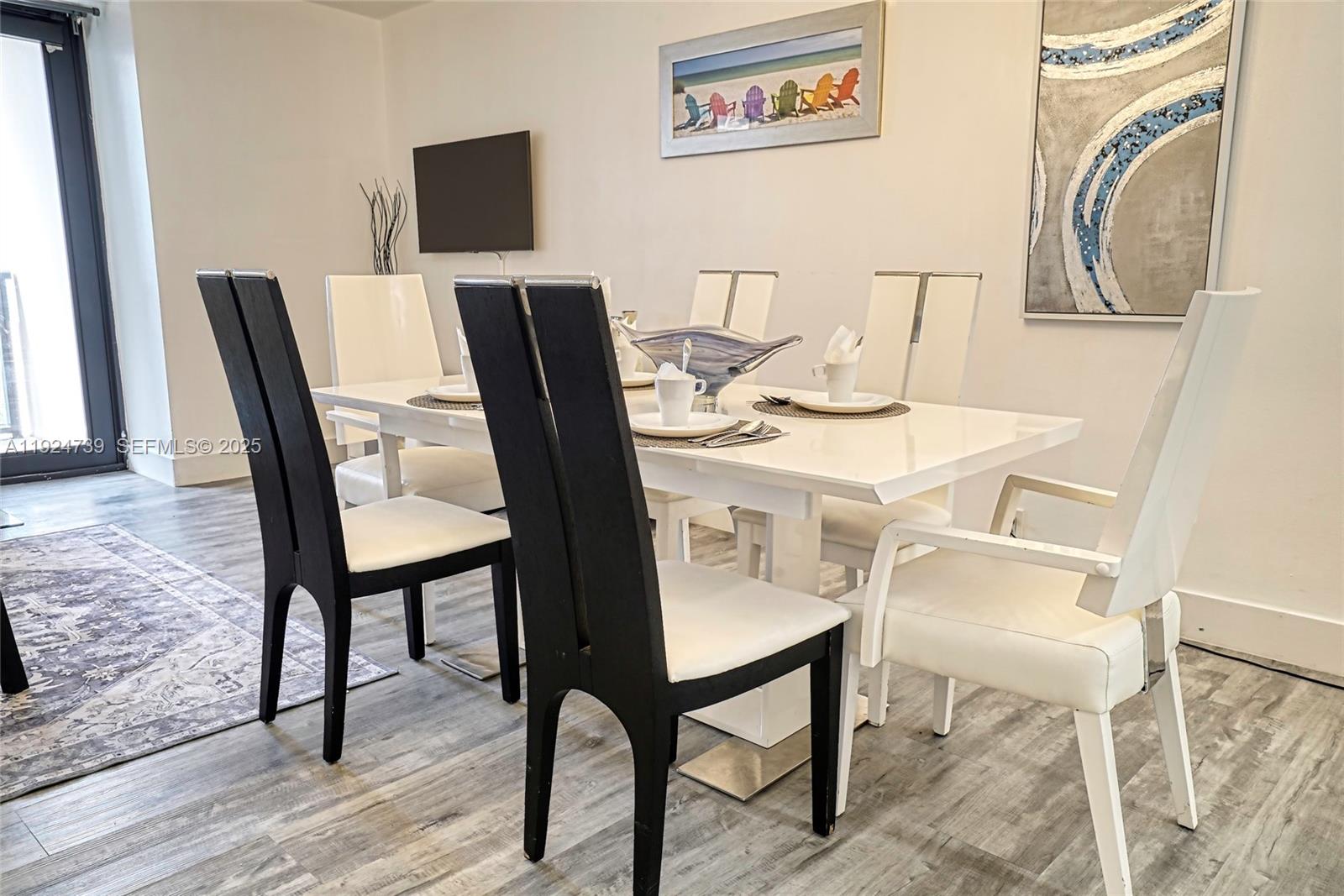 5225 Collins Ave #1204 Miami Beach, FL 33140