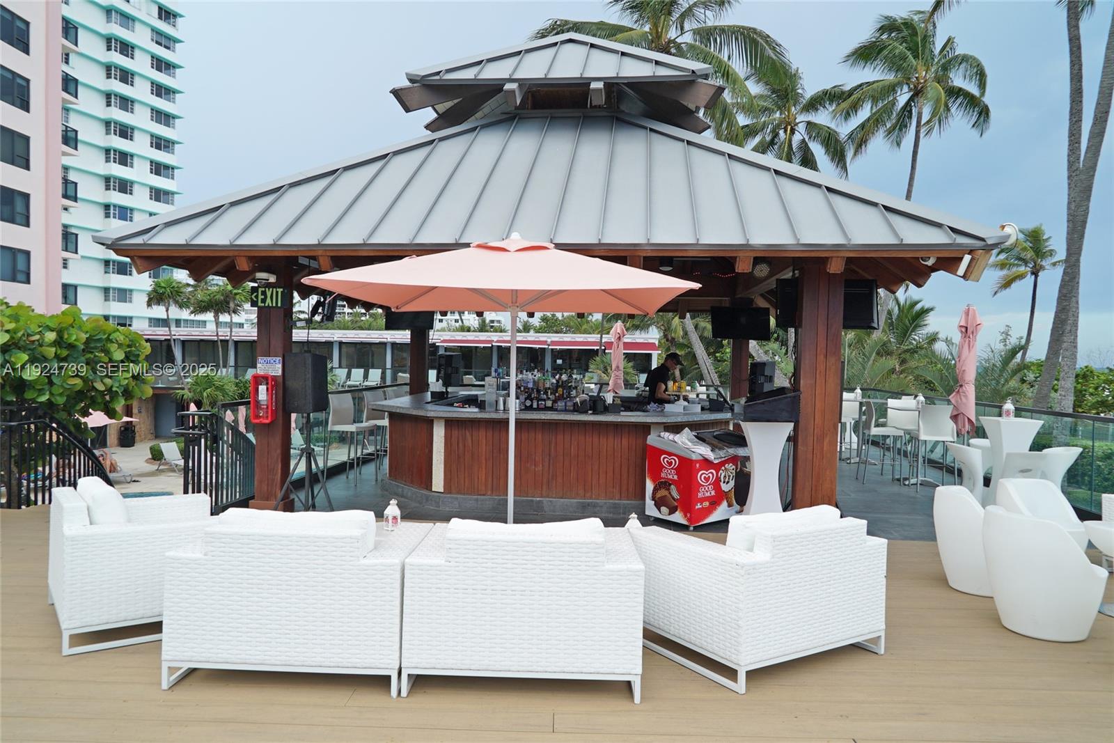 5225 Collins Ave #1204 Miami Beach, FL 33140