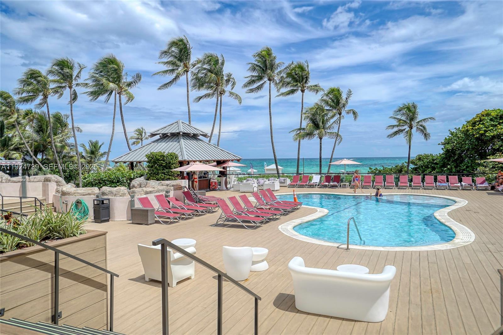 5225 Collins Ave #1204 Miami Beach, FL 33140