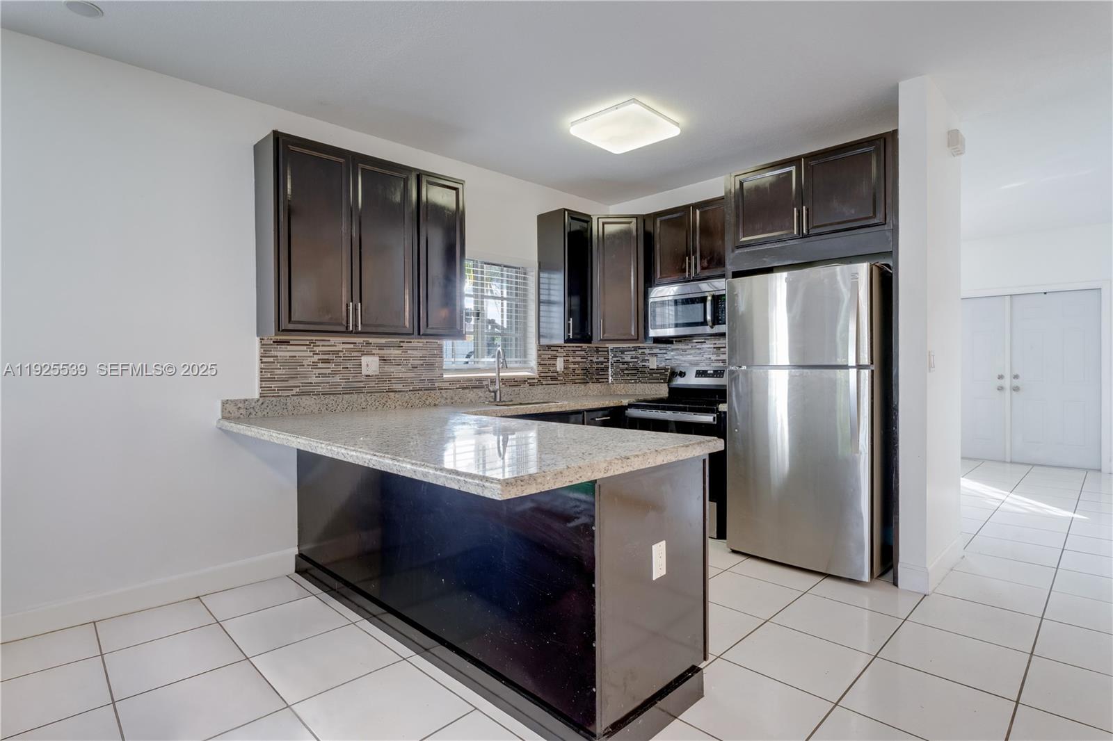 13941 SW 13th St Miami, FL 33184