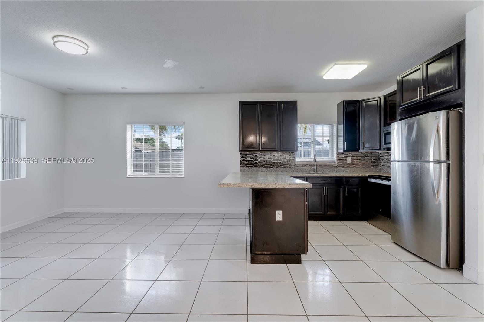 13941 SW 13th St Miami, FL 33184