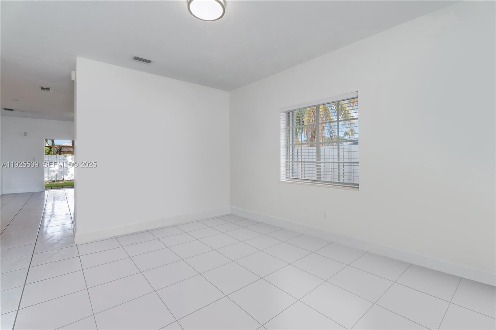 13941 SW 13th St Miami, FL 33184