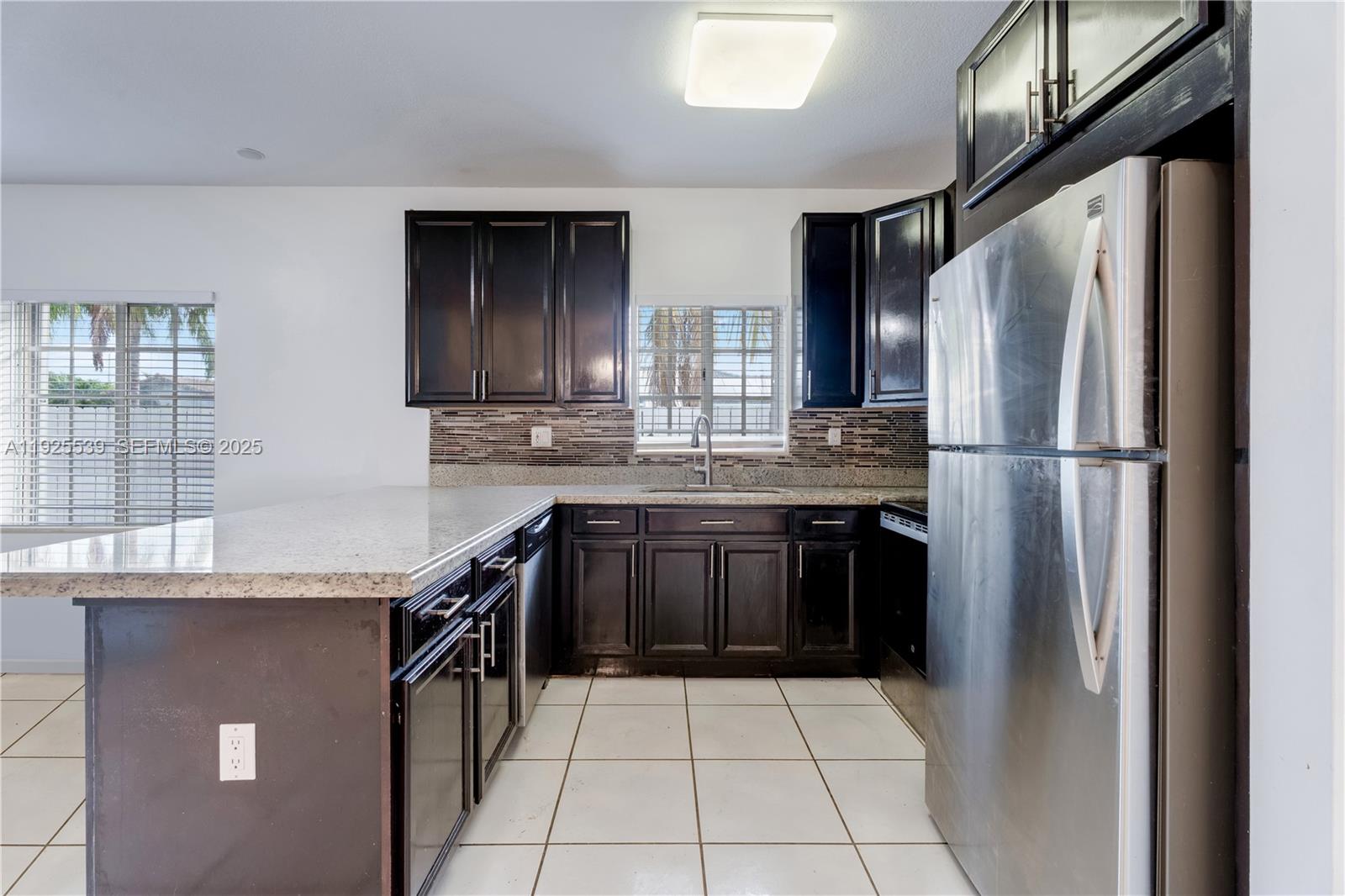 13941 SW 13th St Miami, FL 33184