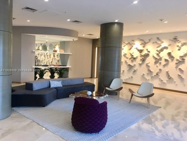 10275 Collins Ave #514 Bal Harbour, FL 33154