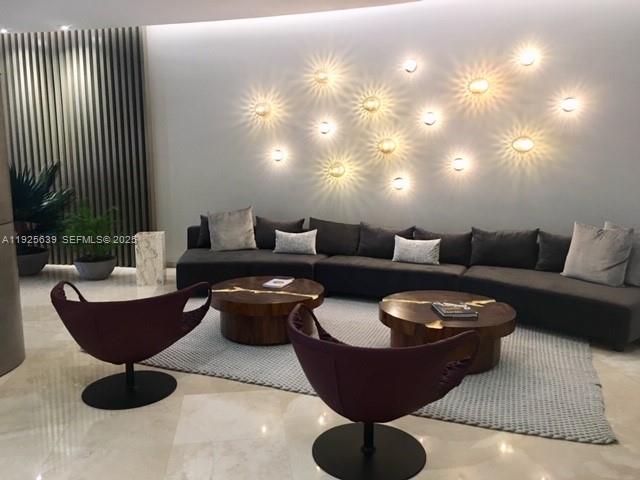 10275 Collins Ave #514 Bal Harbour, FL 33154