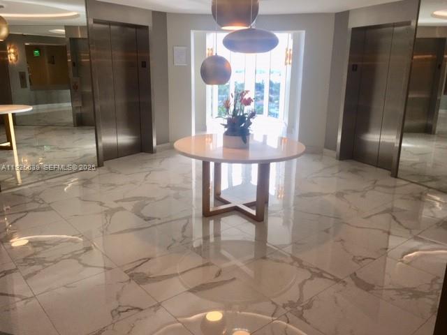 10275 Collins Ave #514 Bal Harbour, FL 33154