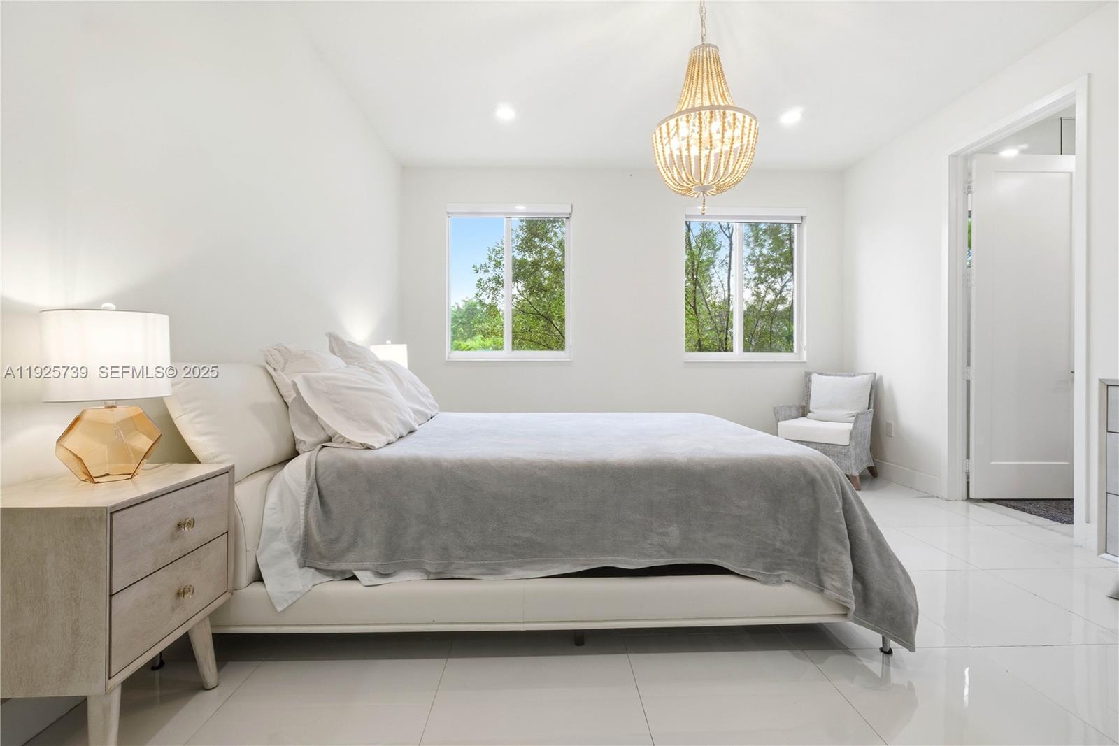 6611 NW 102nd Path Doral, FL 33178