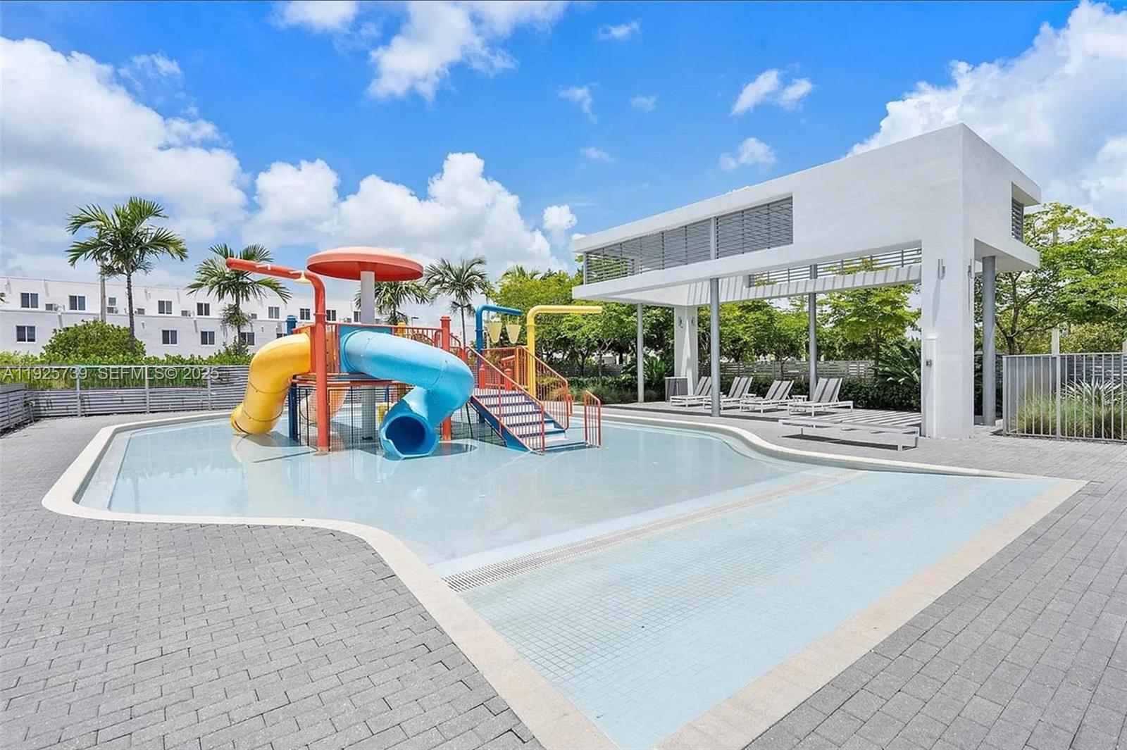 6611 NW 102nd Path Doral, FL 33178