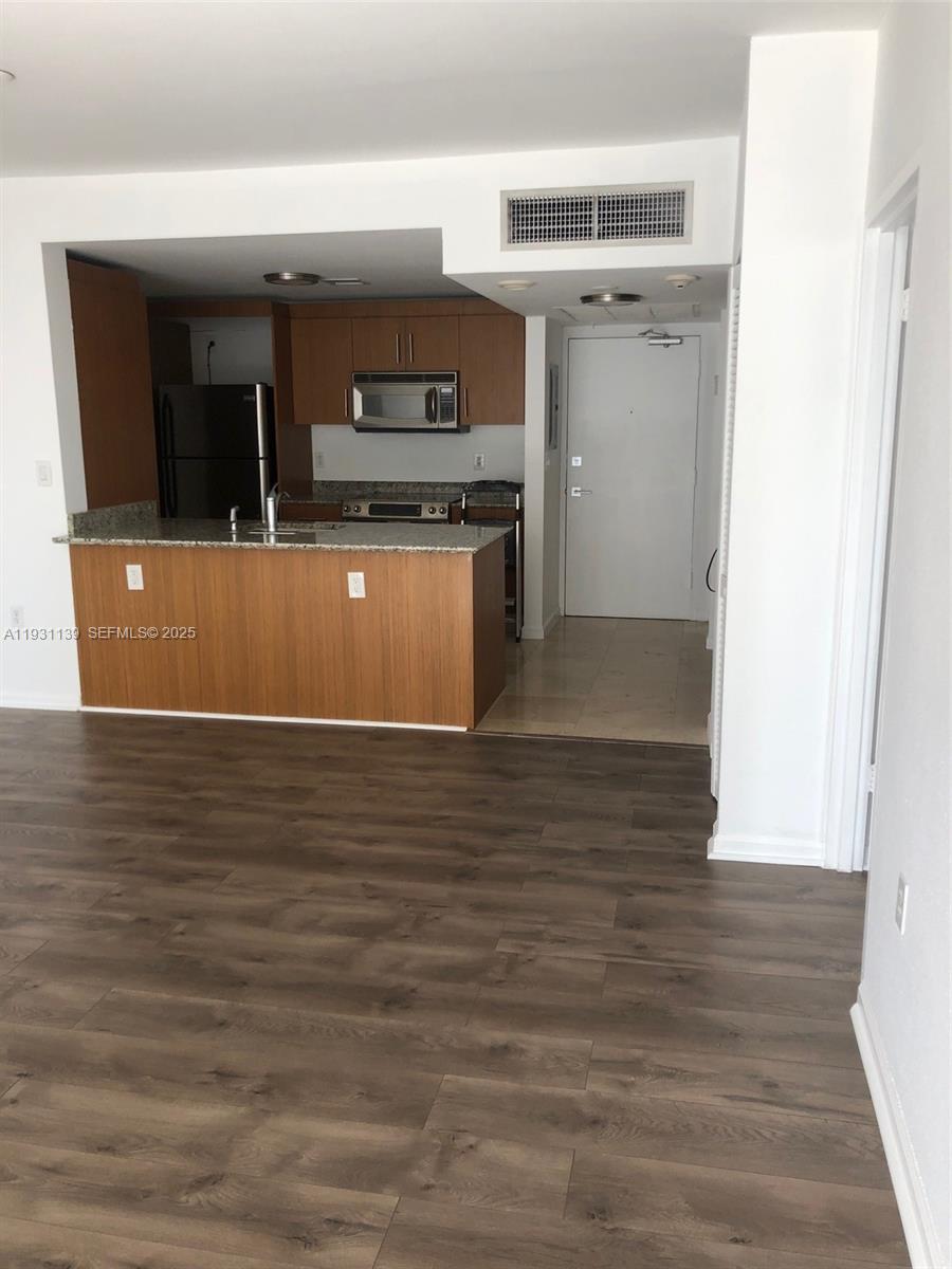 image Harbour House5