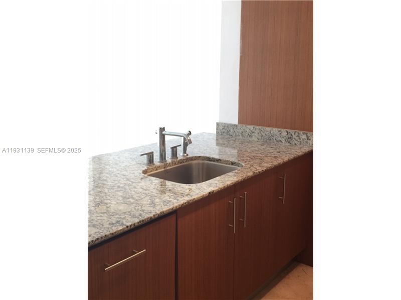 image Harbour House8