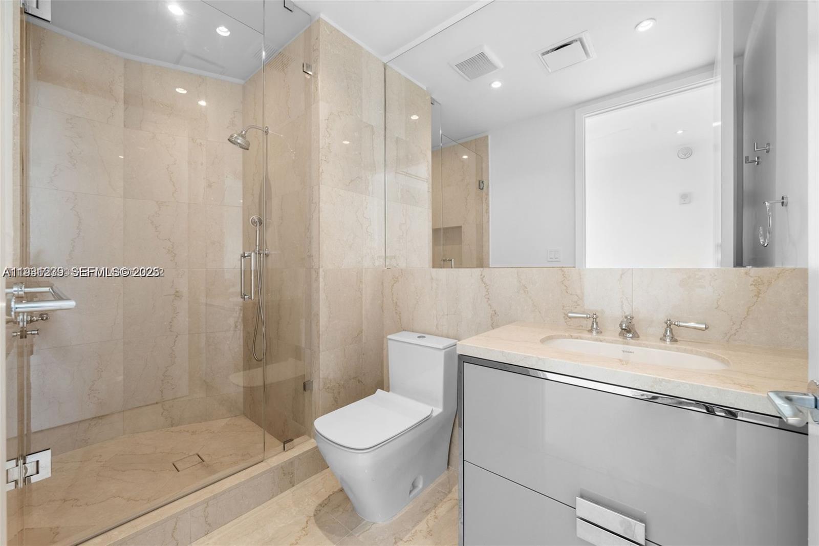 15701 Collins Ave #2803 Sunny Isles Beach, FL 33160