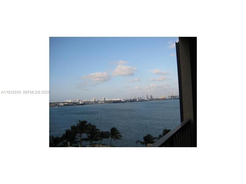 image Brickell Key Two42