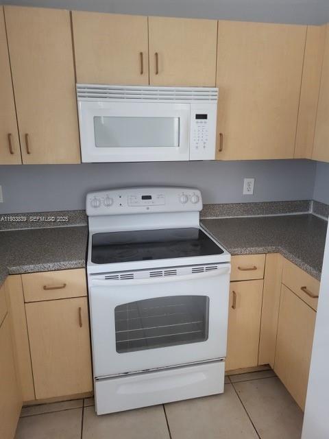 13012 NW 8th St Pembroke Pines, FL 33028