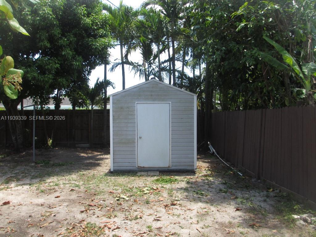 9900 SW 164th Ter Miami, FL 33157