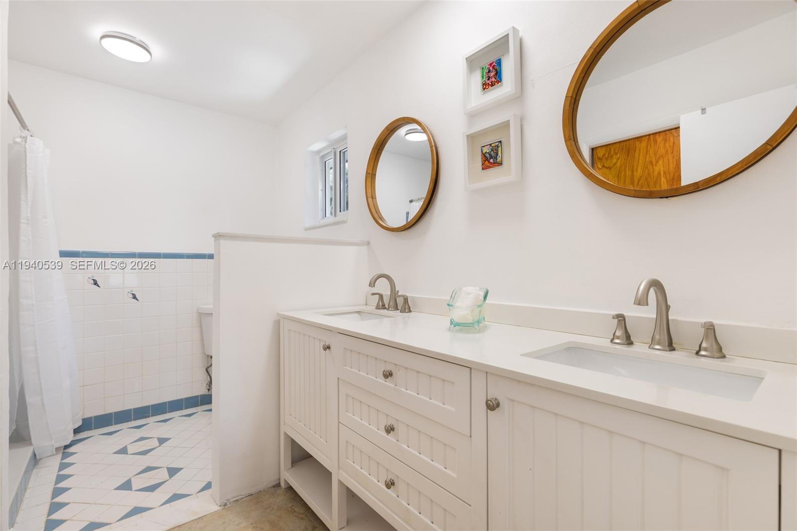 2201 SW 22nd Ter Miami, FL 33145