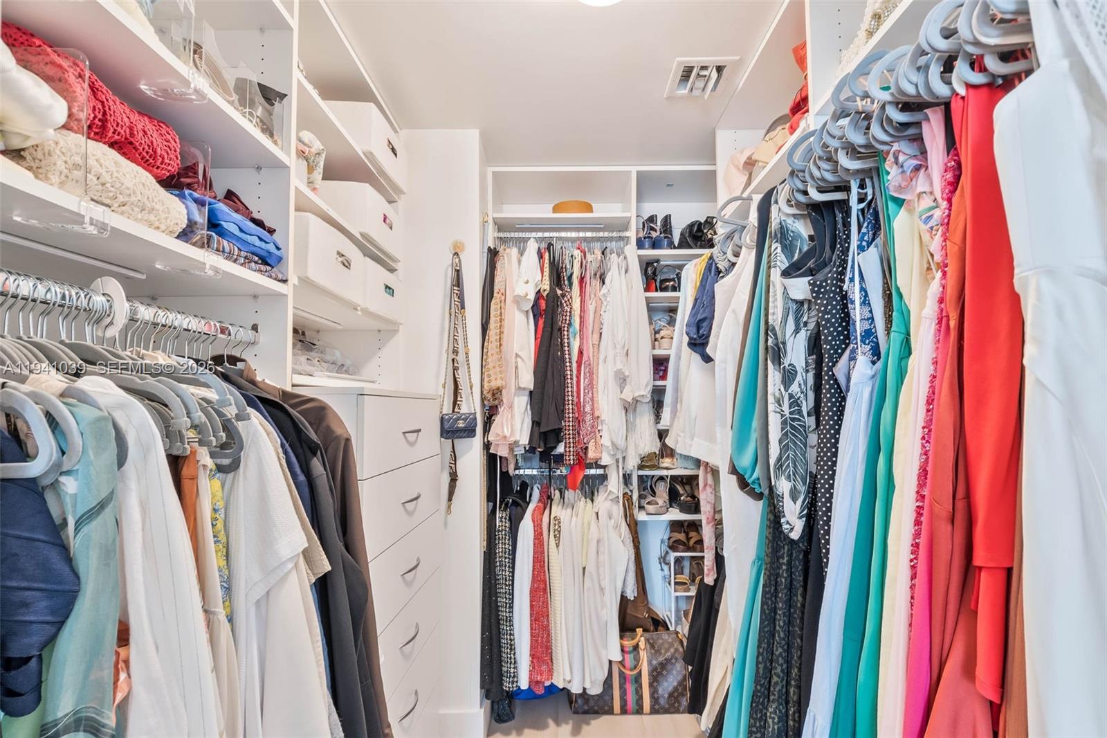 image Vue At Brickell Condo11