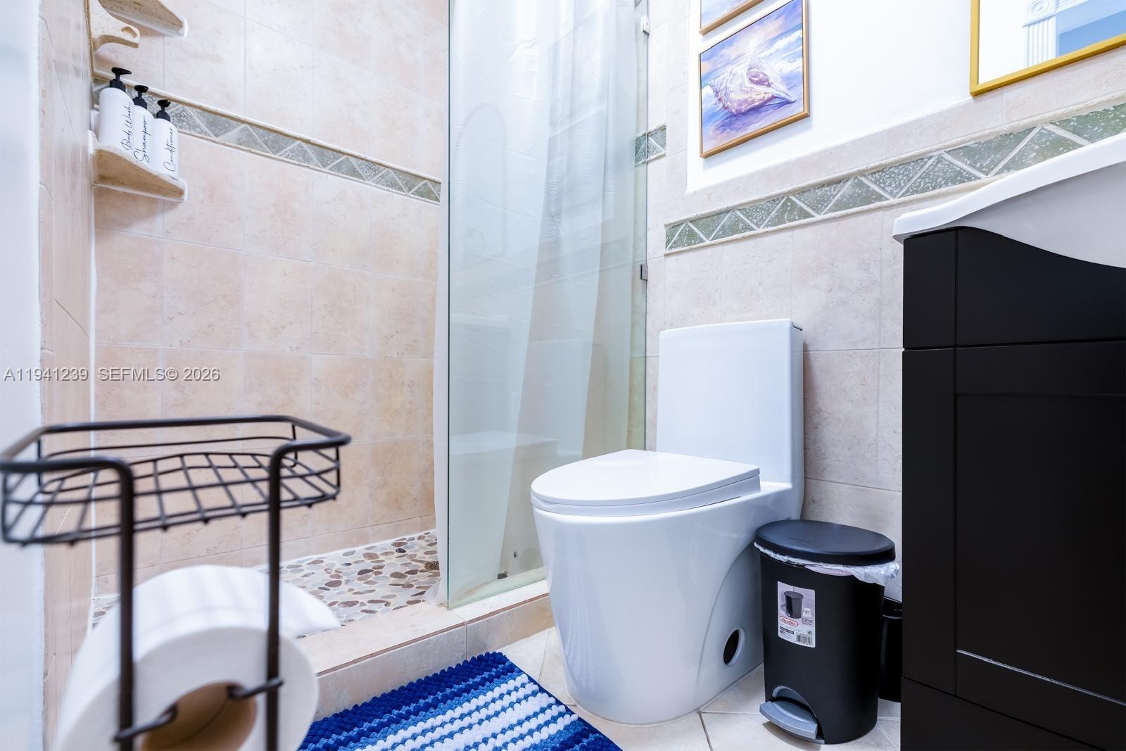 312 N Luna Ct Hollywood, FL 33021